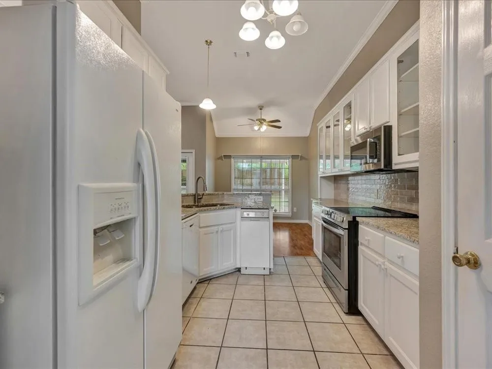 301 Whitehouse Oaks Street Lufkin, TX 75901