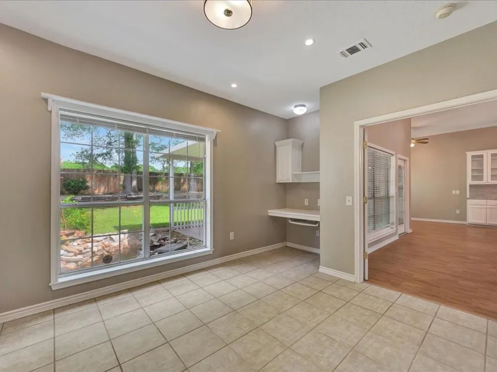 301 Whitehouse Oaks Street Lufkin, TX 75901