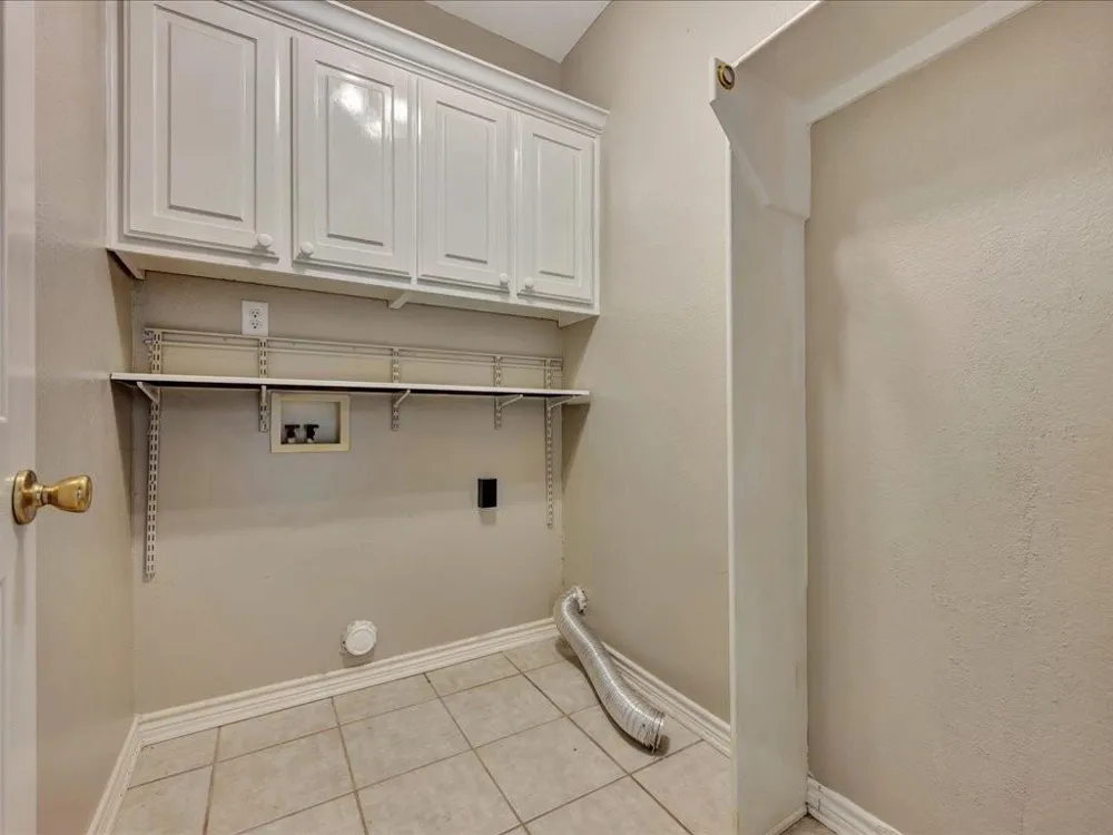 301 Whitehouse Oaks Street Lufkin, TX 75901