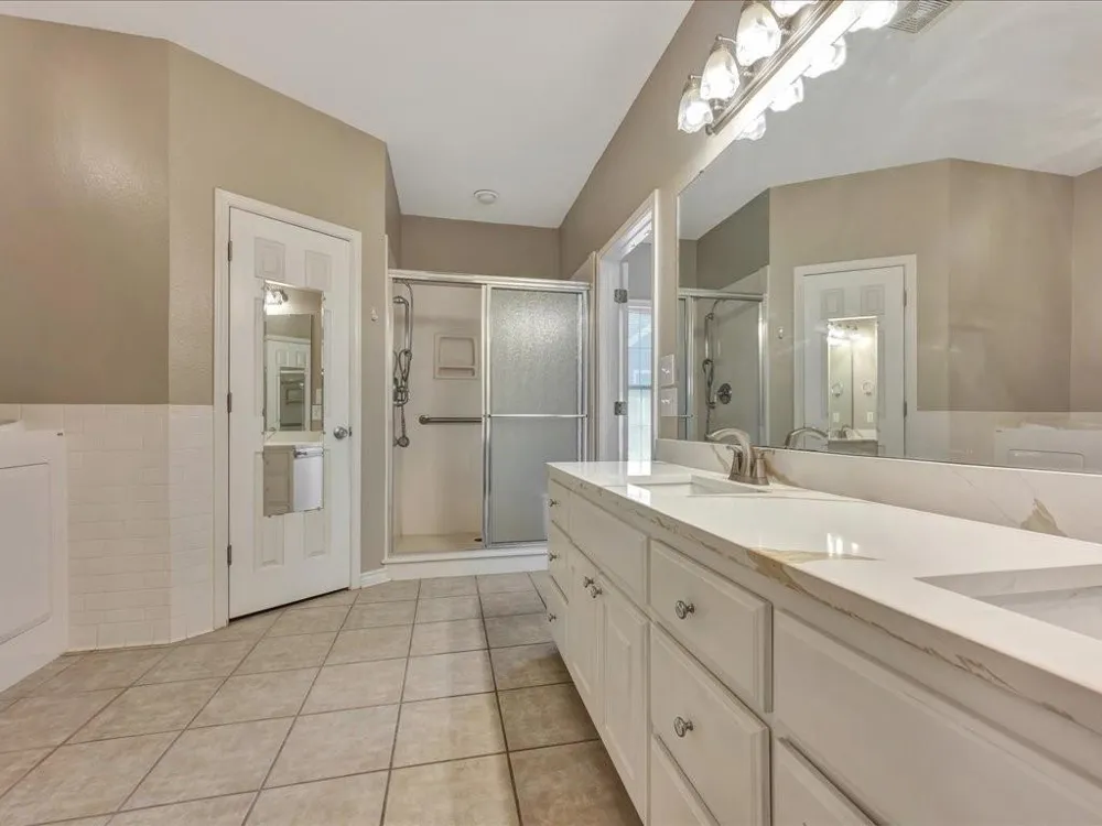 301 Whitehouse Oaks Street Lufkin, TX 75901