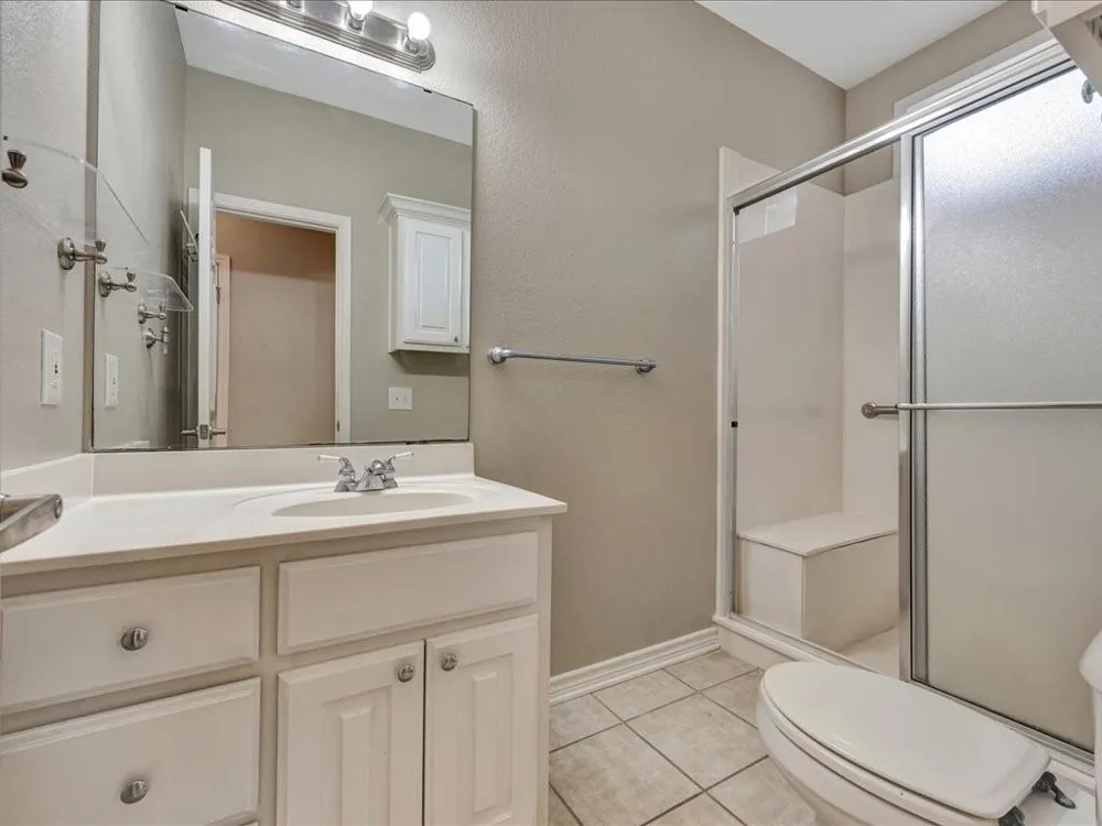 301 Whitehouse Oaks Street Lufkin, TX 75901
