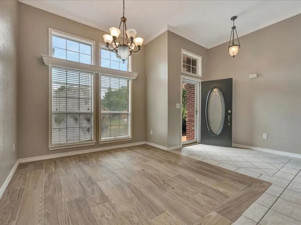 301 Whitehouse Oaks Street Lufkin, TX 75901