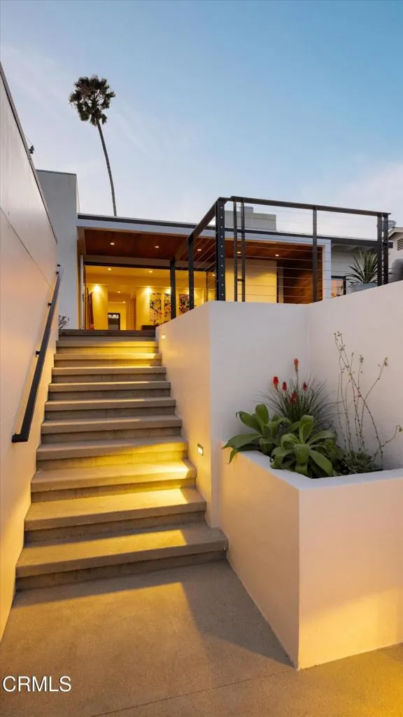 11 Romaine Drive Santa Barbara, CA 93105