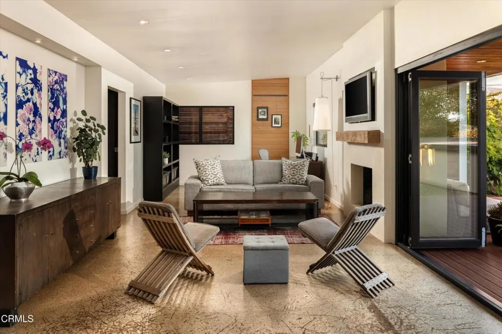 11 Romaine Drive Santa Barbara, CA 93105