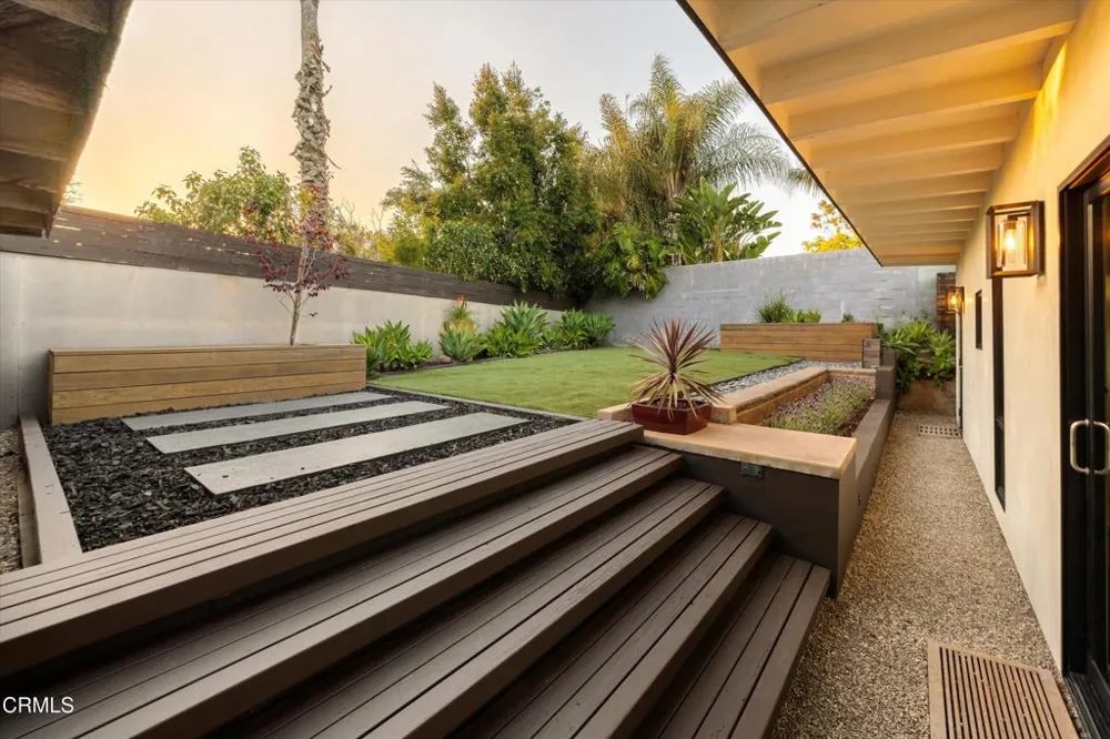 11 Romaine Drive Santa Barbara, CA 93105