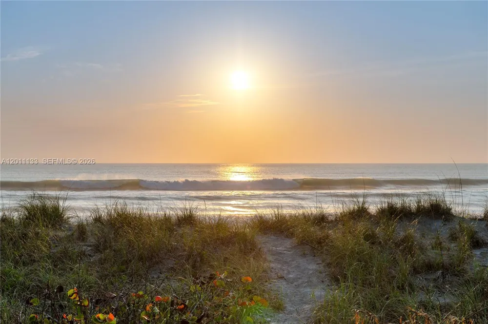 55 Beach Rd Jupiter Island, FL 33455