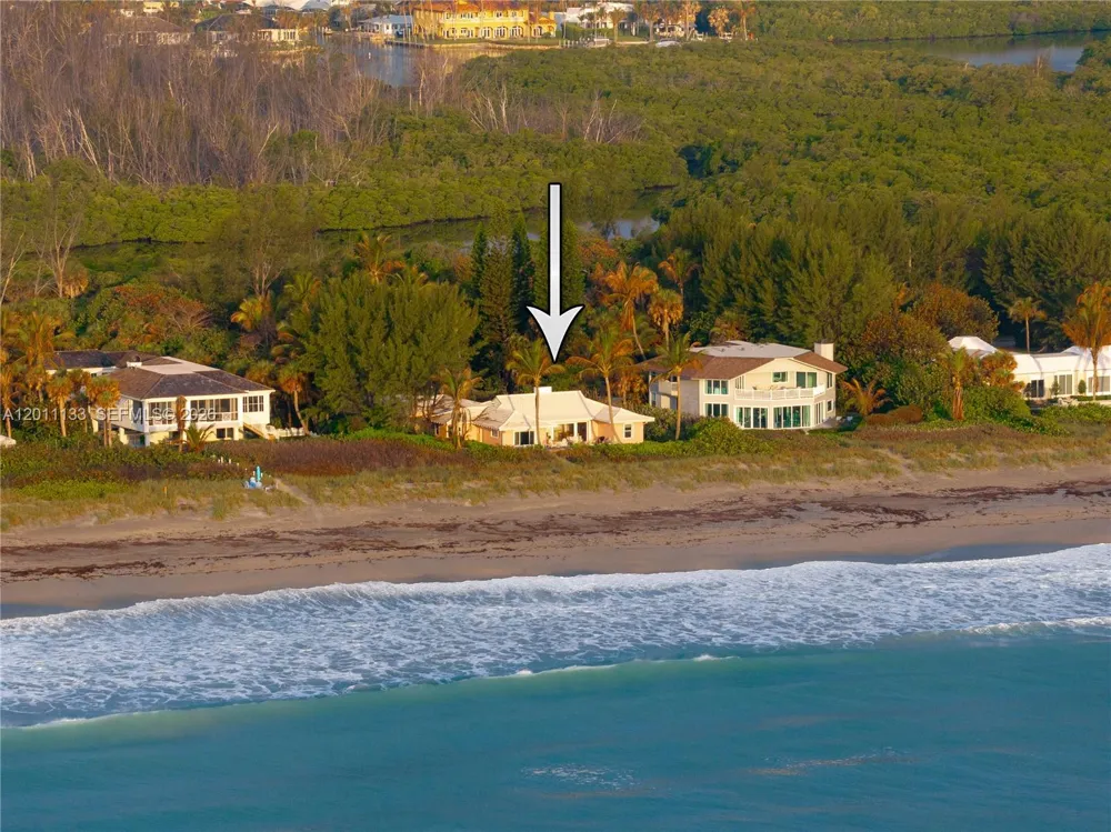55 Beach Rd Jupiter Island, FL 33455