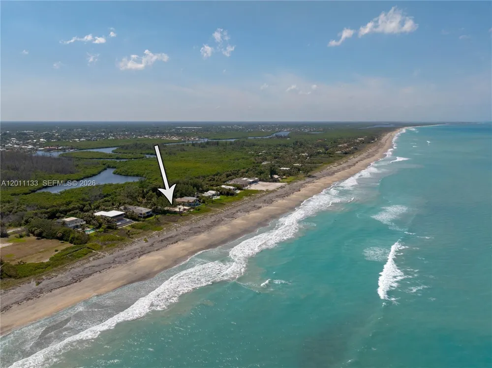 55 Beach Rd Jupiter Island, FL 33455