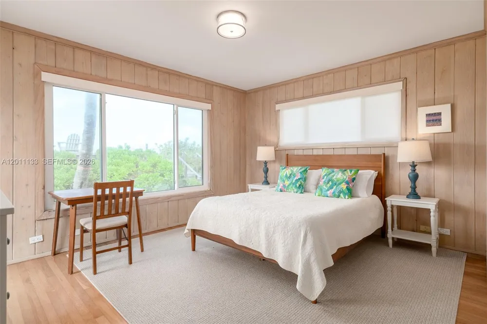 55 Beach Rd Jupiter Island, FL 33455