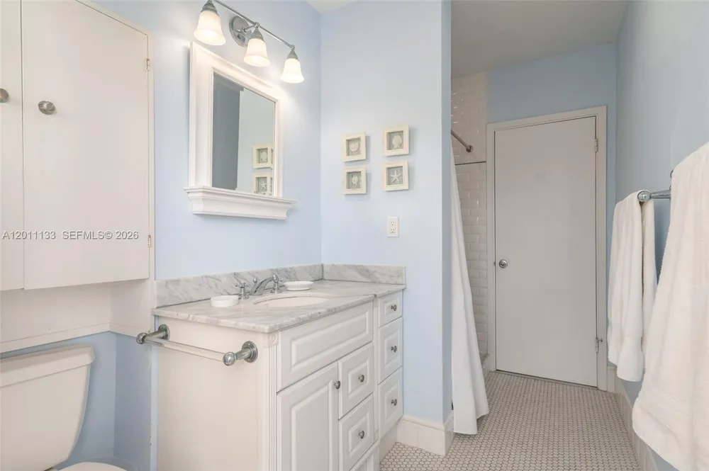55 Beach Rd Jupiter Island, FL 33455