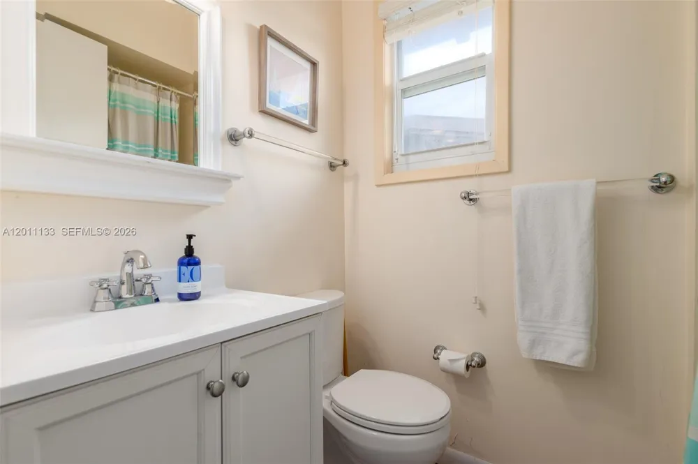 55 Beach Rd Jupiter Island, FL 33455