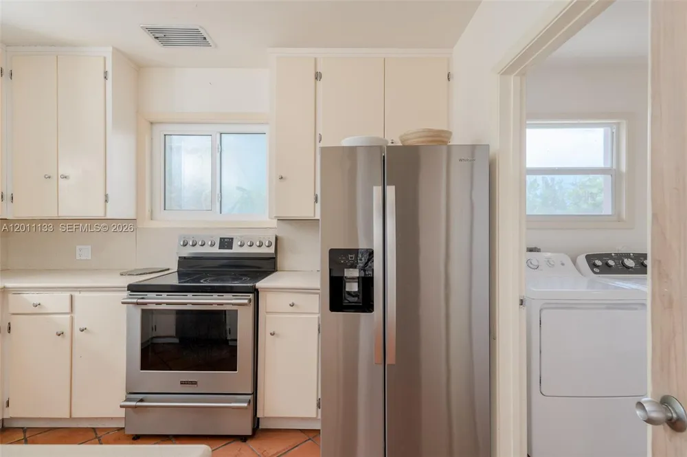 55 Beach Rd Jupiter Island, FL 33455