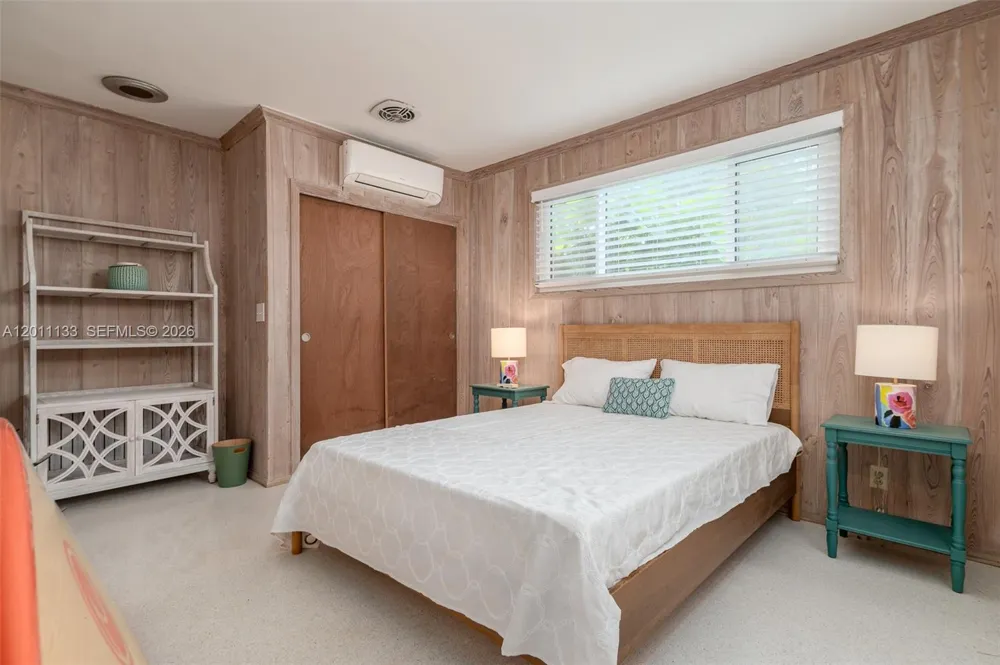 55 Beach Rd Jupiter Island, FL 33455