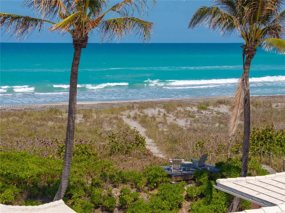 55 Beach Rd Jupiter Island, FL 33455