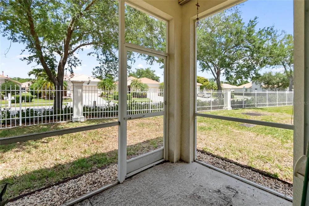 7343 FOUNTAIN PALM CIRCLE #na Bradenton, FL 34203