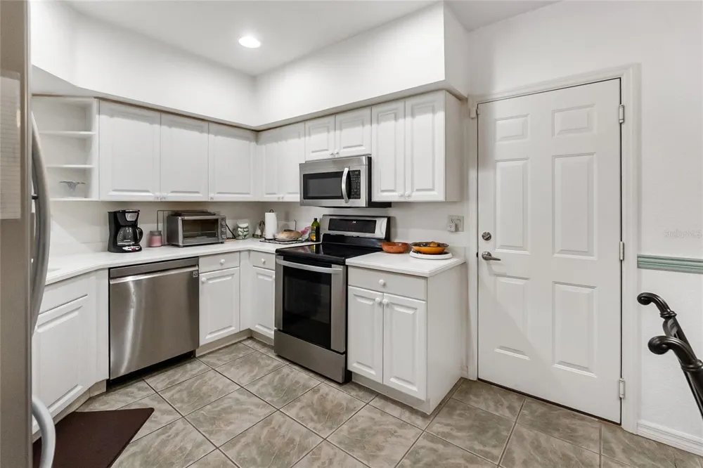 7343 FOUNTAIN PALM CIRCLE #na Bradenton, FL 34203