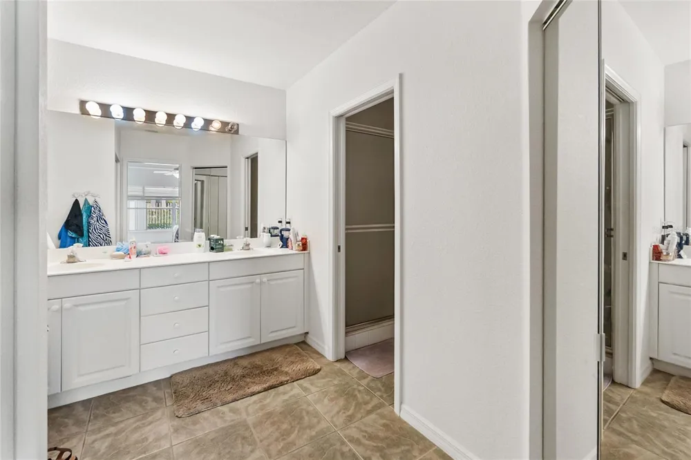 7343 FOUNTAIN PALM CIRCLE #na Bradenton, FL 34203