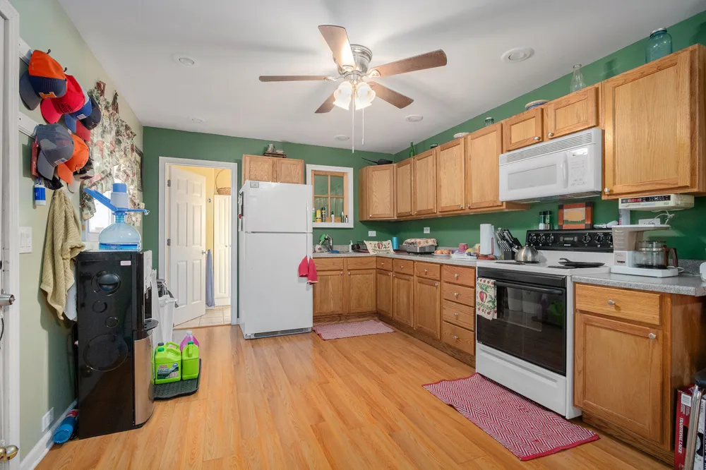 8663 Little Paw Paw Avenue Watervliet Township, MI 49098