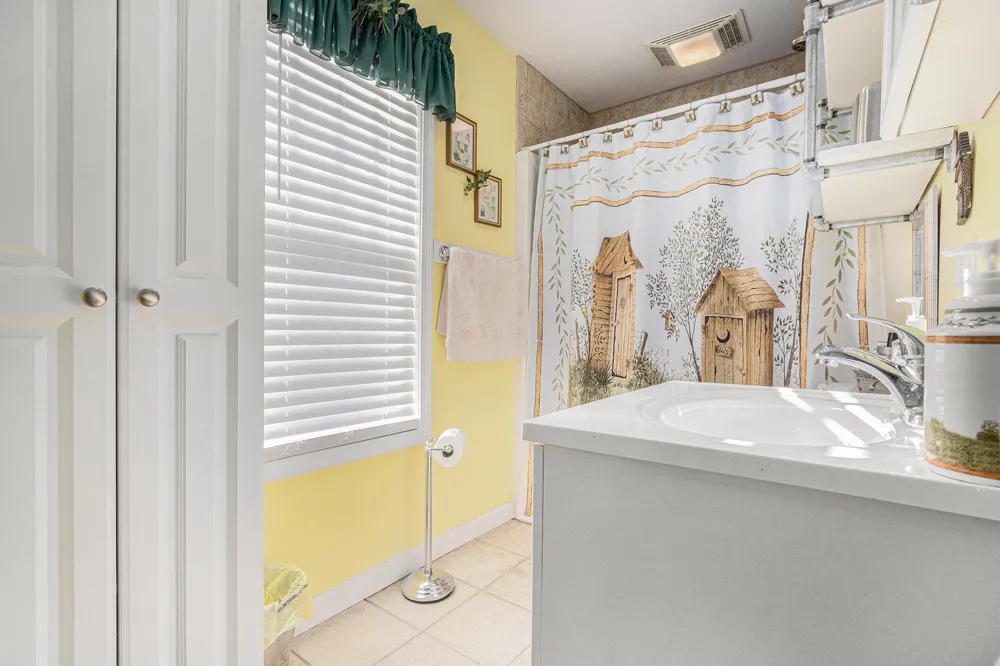 8663 Little Paw Paw Avenue Watervliet Township, MI 49098