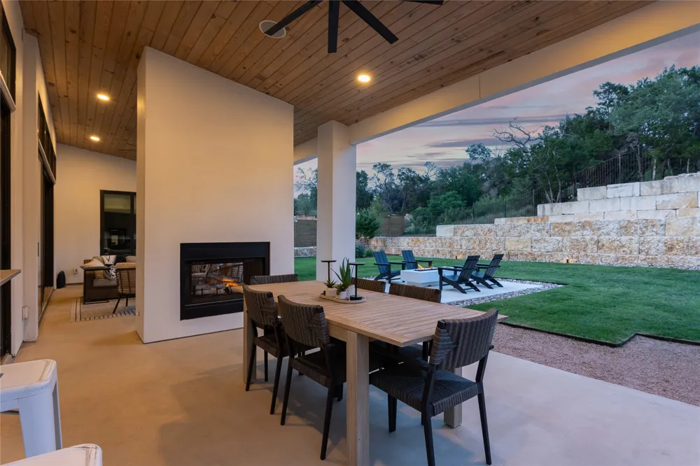 197 Evelyn Court Dripping Springs, TX 78620