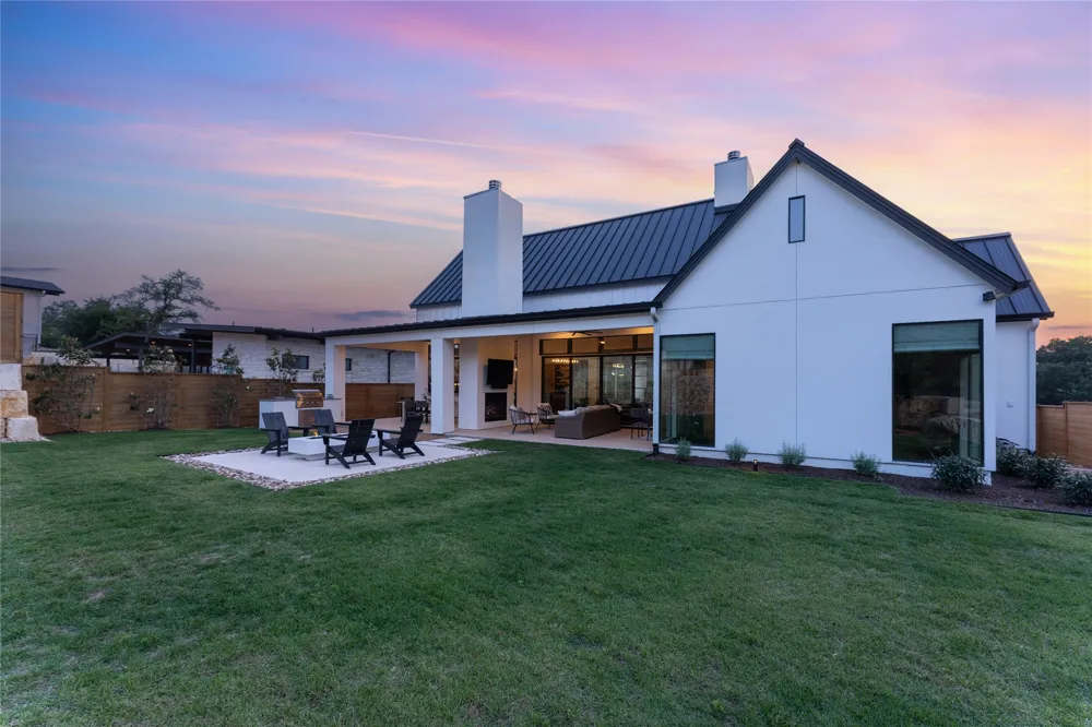 197 Evelyn Court Dripping Springs, TX 78620