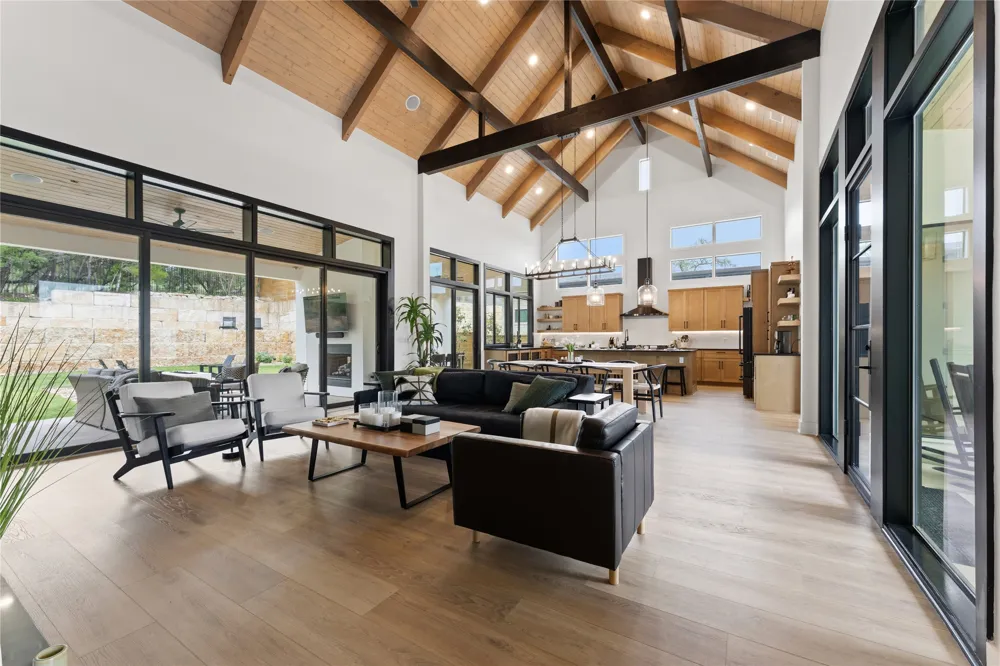 197 Evelyn Court Dripping Springs, TX 78620