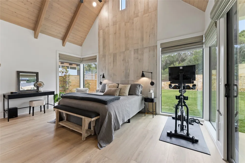 197 Evelyn Court Dripping Springs, TX 78620