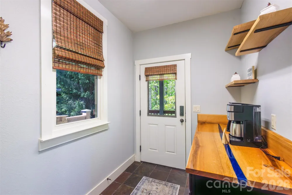 83 Allspice Court Tuckasegee, NC 28783