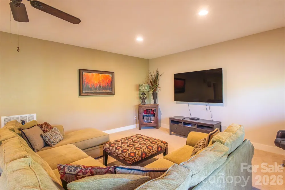 83 Allspice Court Tuckasegee, NC 28783