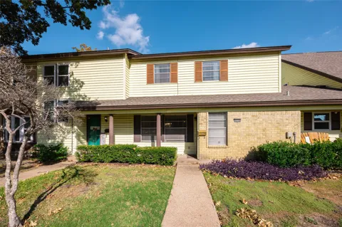 4806 Rollingwood Court