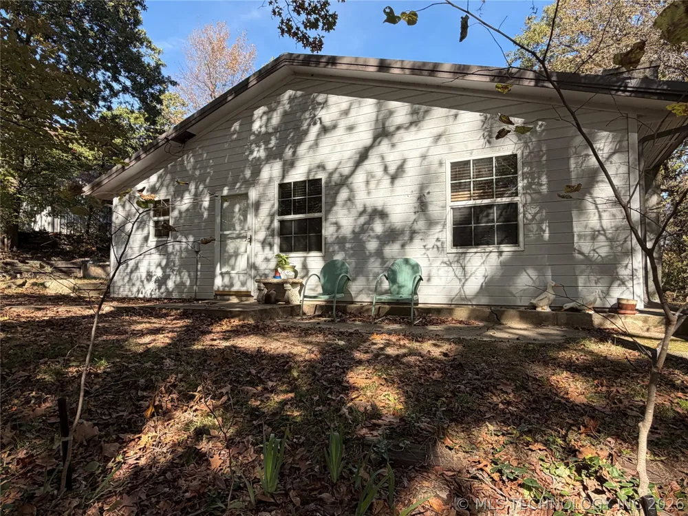 425671 E 1168 ROAD Eufaula, OK 74432
