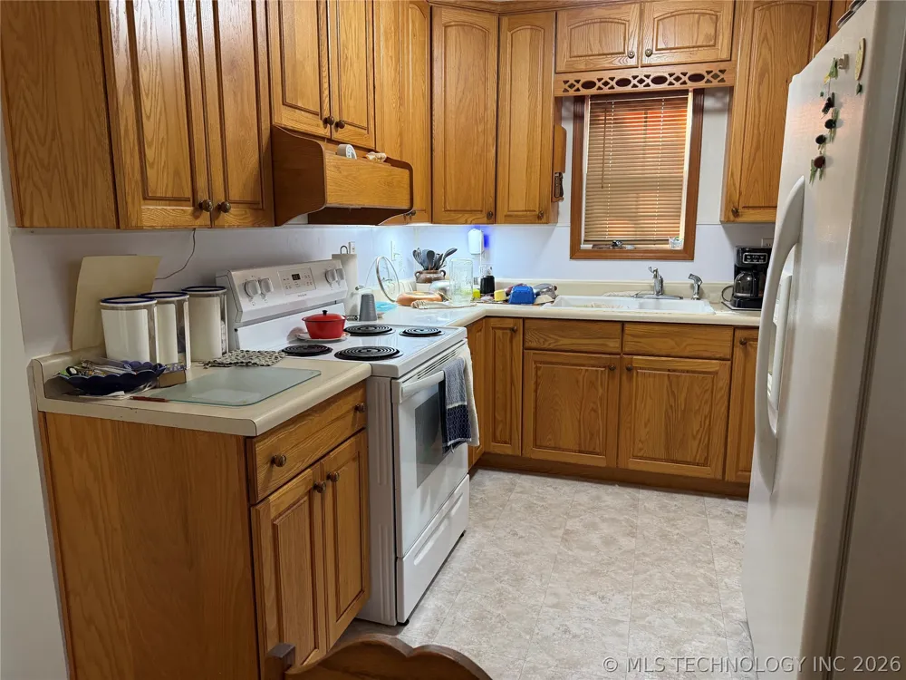 425671 E 1168 ROAD Eufaula, OK 74432