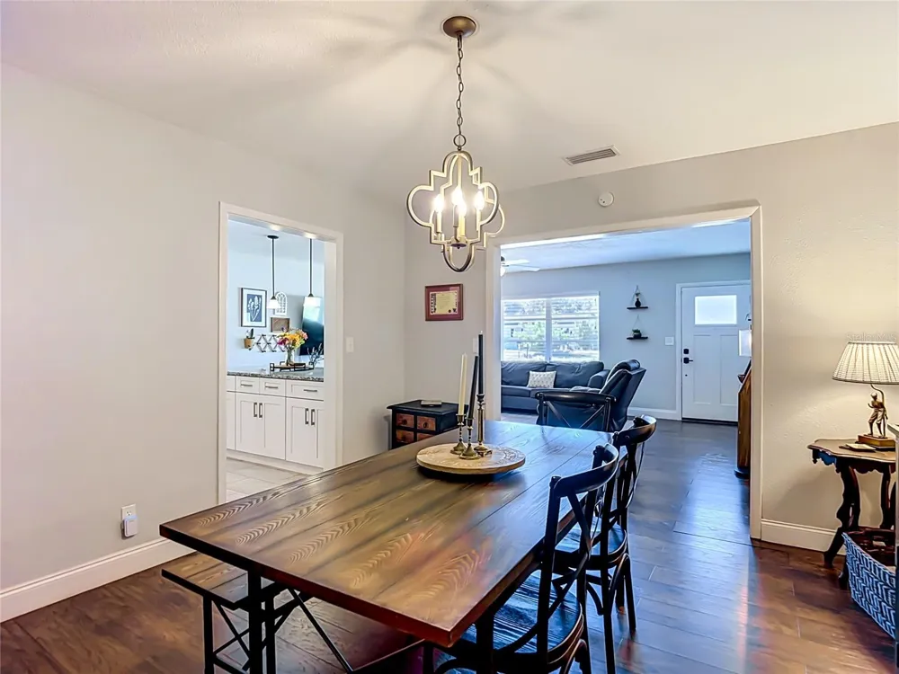 135 CONNIE AVENUE Tampa, FL 33613