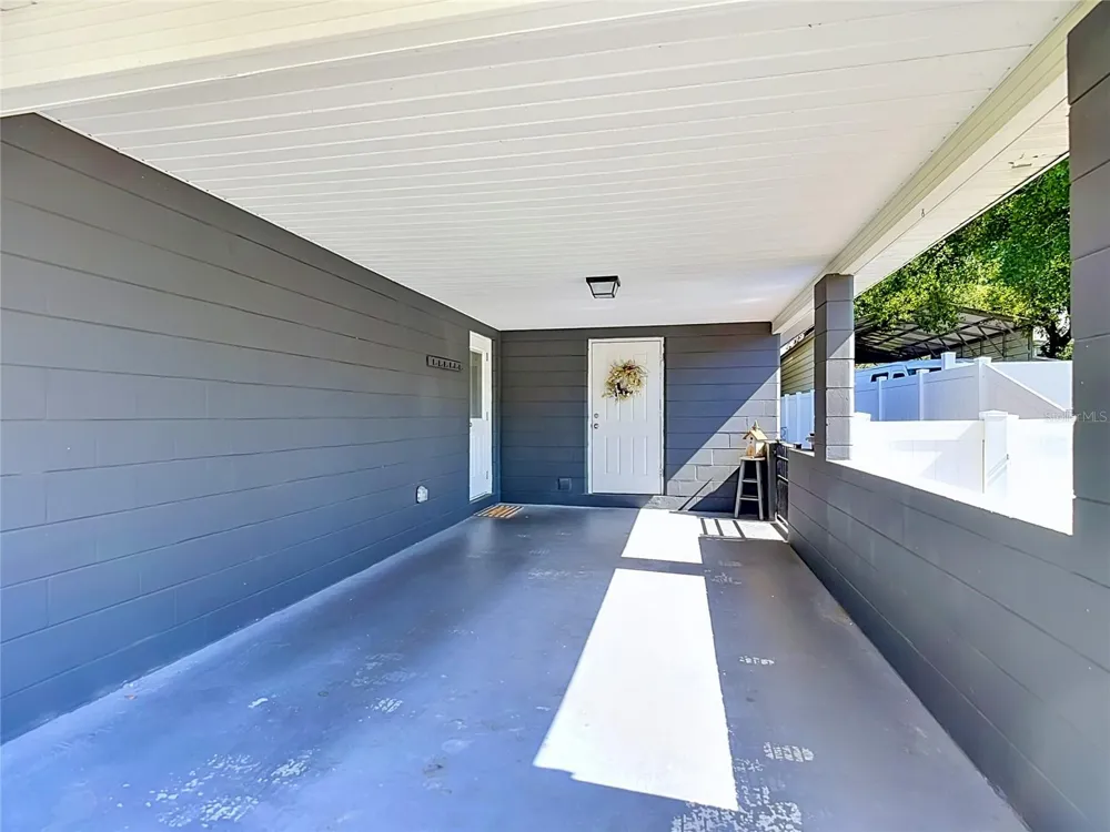 135 CONNIE AVENUE Tampa, FL 33613