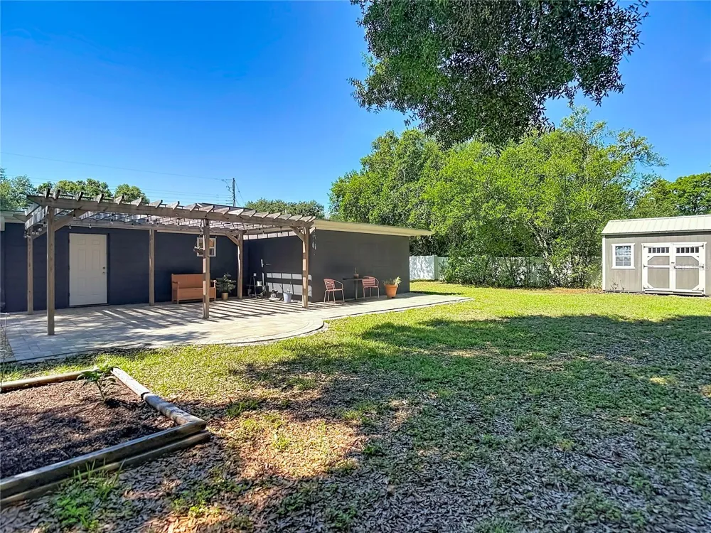 135 CONNIE AVENUE Tampa, FL 33613