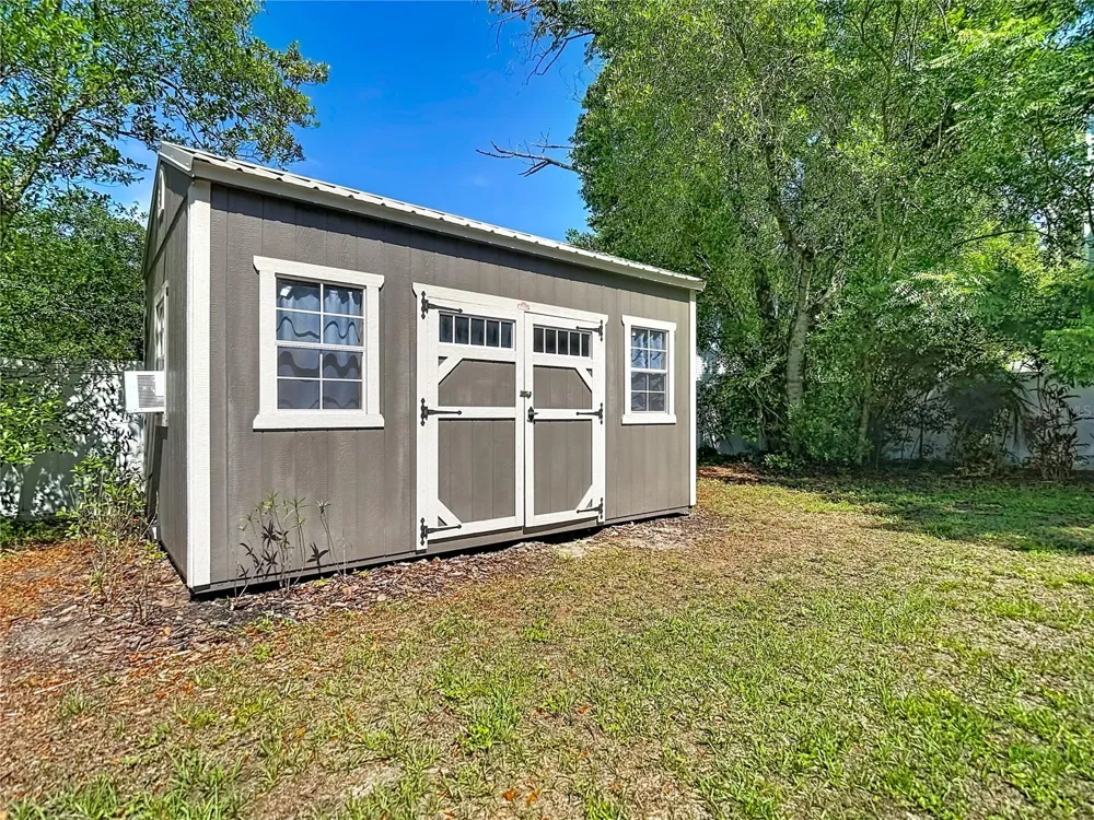 135 CONNIE AVENUE Tampa, FL 33613