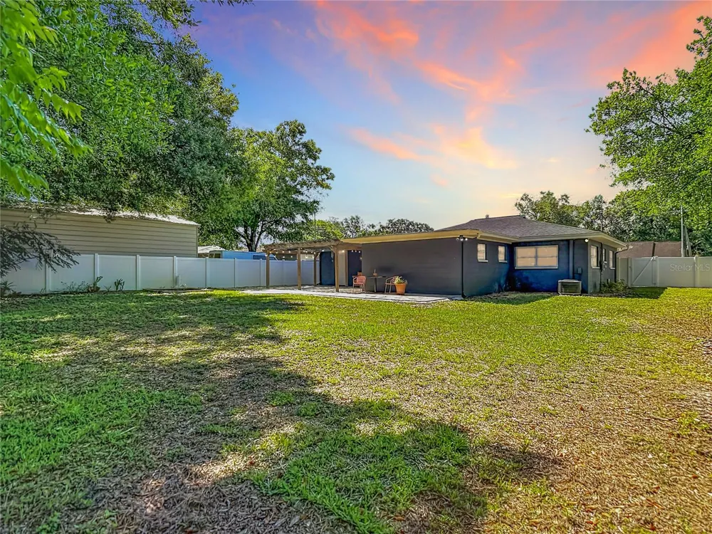 135 CONNIE AVENUE Tampa, FL 33613