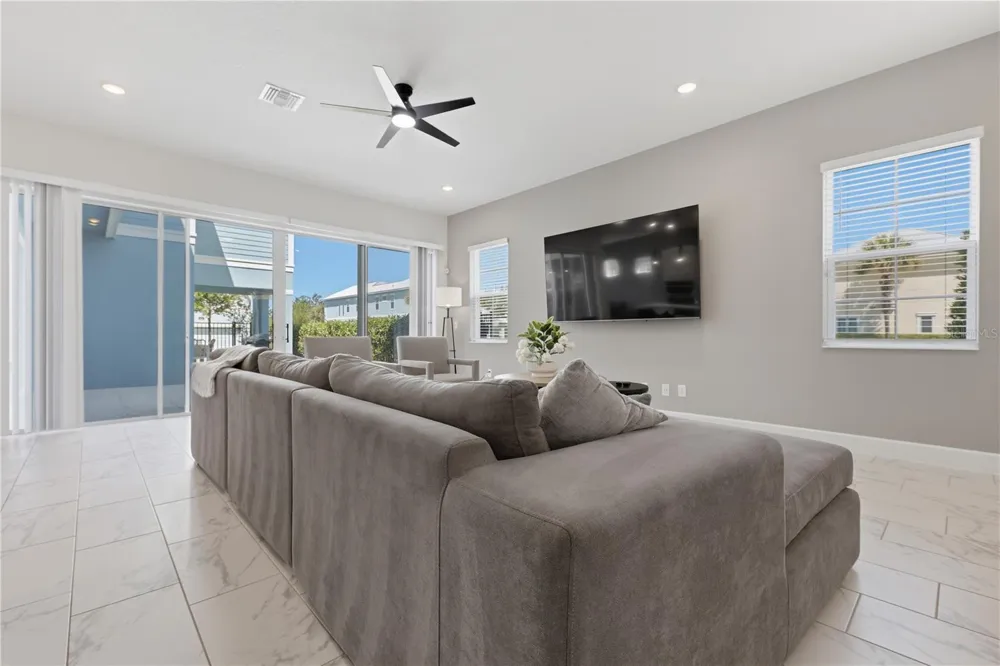 1428 REUNION BOULEVARD Reunion, FL 34747