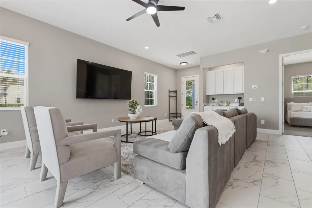 1428 REUNION BOULEVARD Reunion, FL 34747