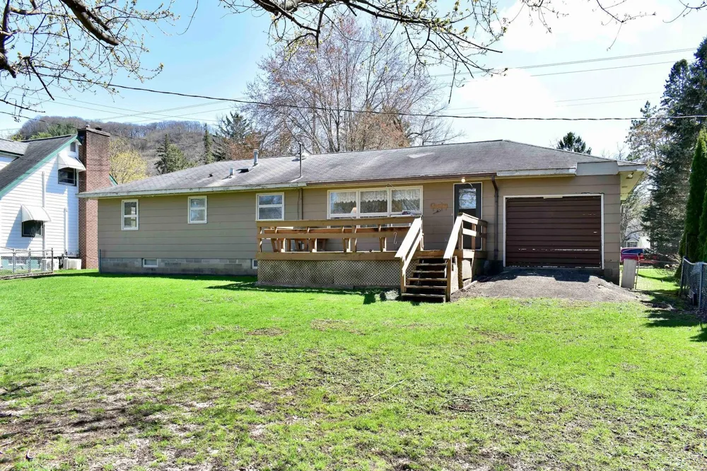 1888 Gilmore Avenue Winona, MN 55987