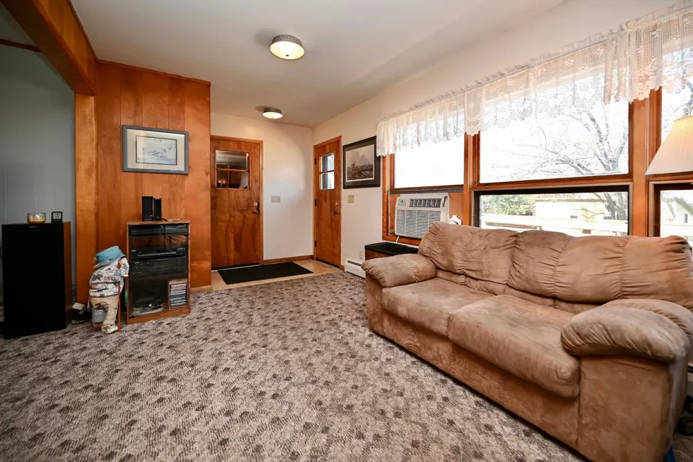 1888 Gilmore Avenue Winona, MN 55987