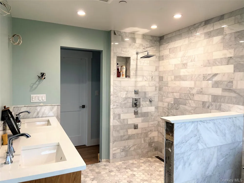 40 Trenton Avenue Long Beach, NY 11561
