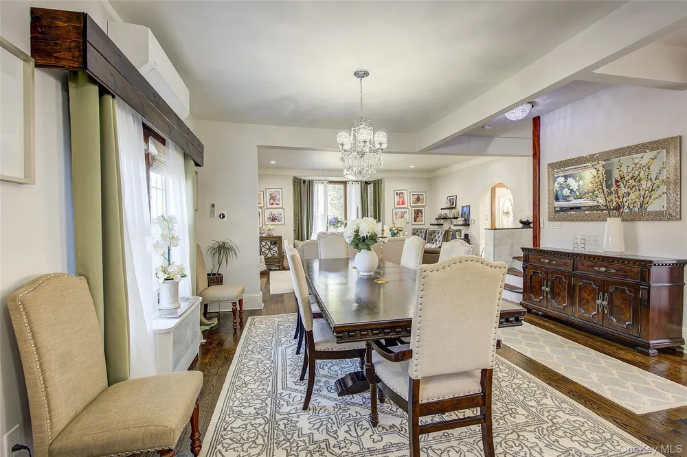 63 Buckingham Place Lynbrook, NY 11563