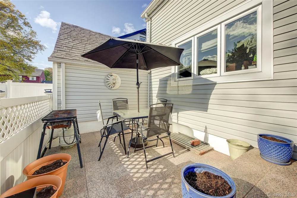 63 Buckingham Place Lynbrook, NY 11563