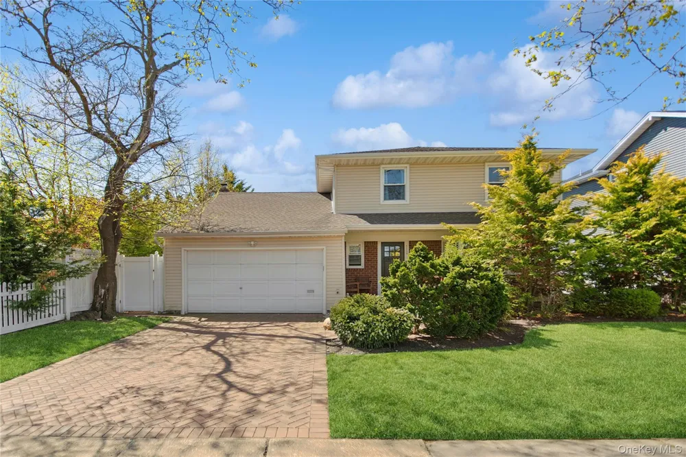 112 Ivy Lane Lido Beach, NY 11561