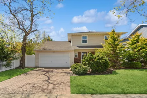 112 Ivy Lane