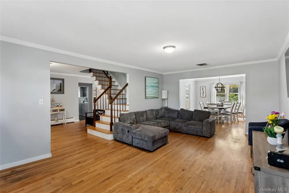 112 Ivy Lane Lido Beach, NY 11561