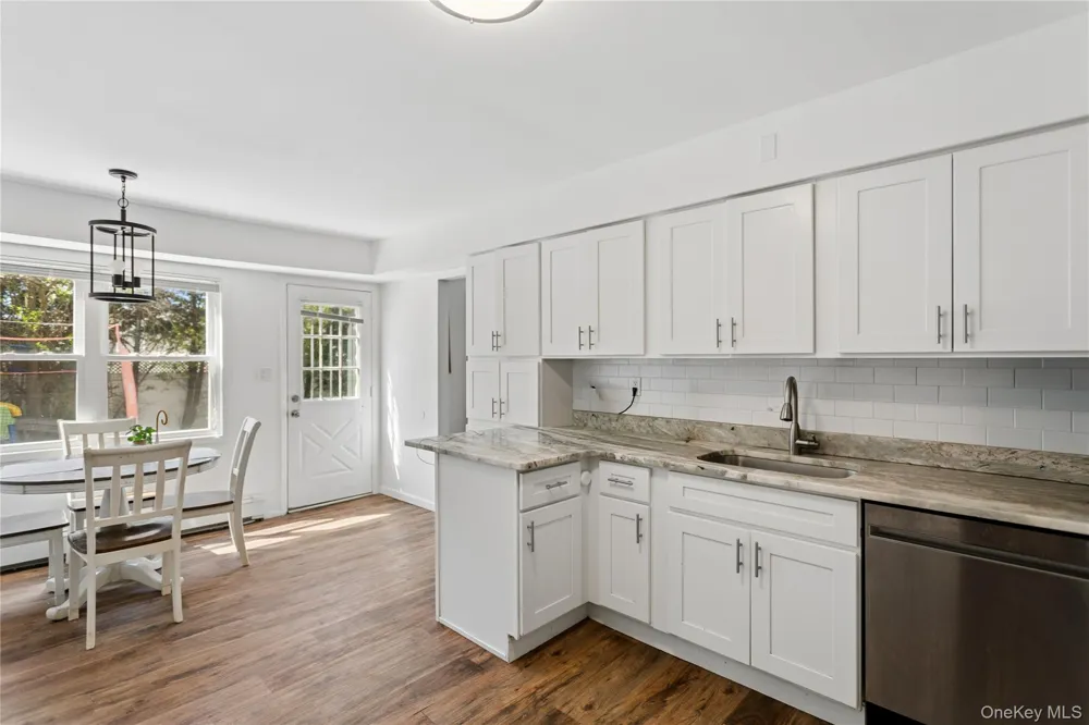 112 Ivy Lane Lido Beach, NY 11561