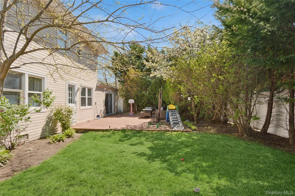 112 Ivy Lane Lido Beach, NY 11561