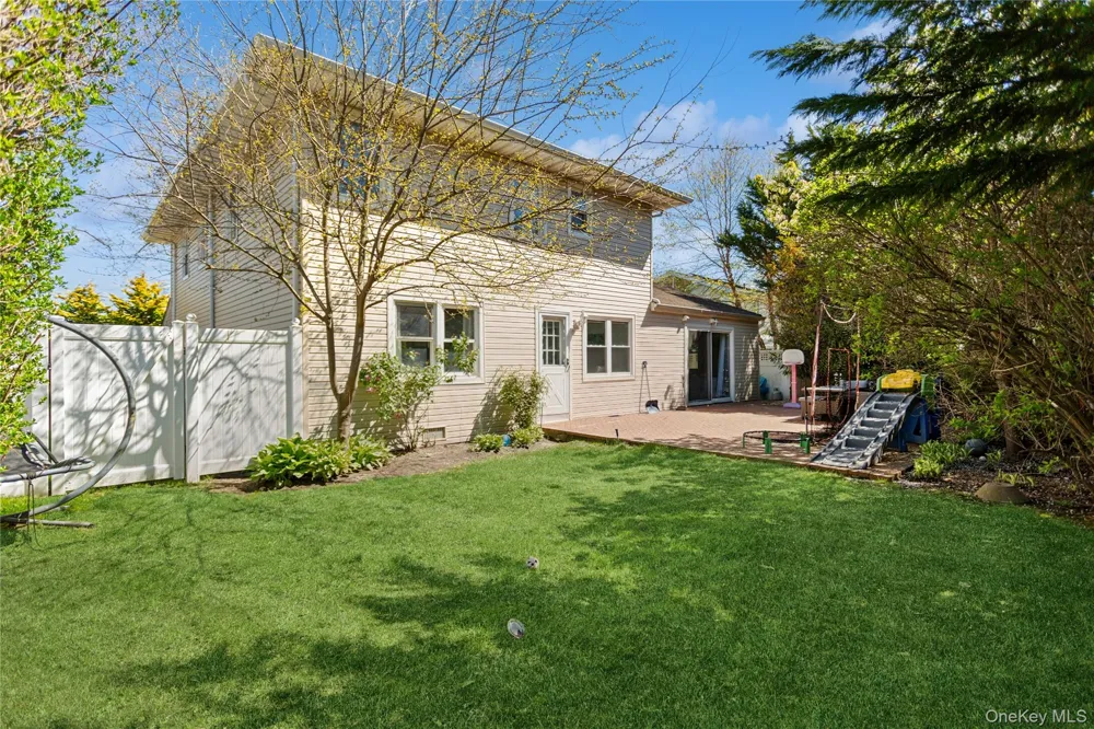 112 Ivy Lane Lido Beach, NY 11561